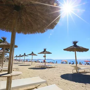 https://apartamentos-con-magnificas-vistas-al-mar.catalonia-hotels.com